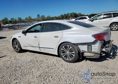 2017 Buick Lacrosse Essence z USA, uszkodzony, nr VIN 1G4ZP5SS2HU135186